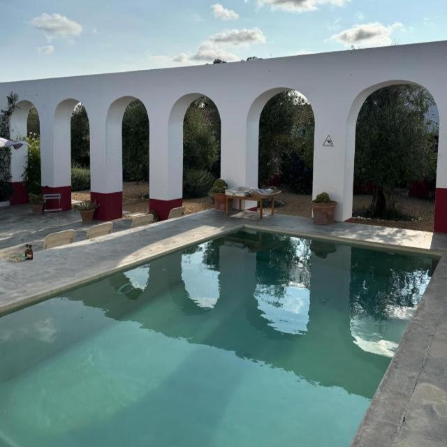 Отель Quinta Da Chamine Феррейра-ду-Алентежу Экстерьер фото
